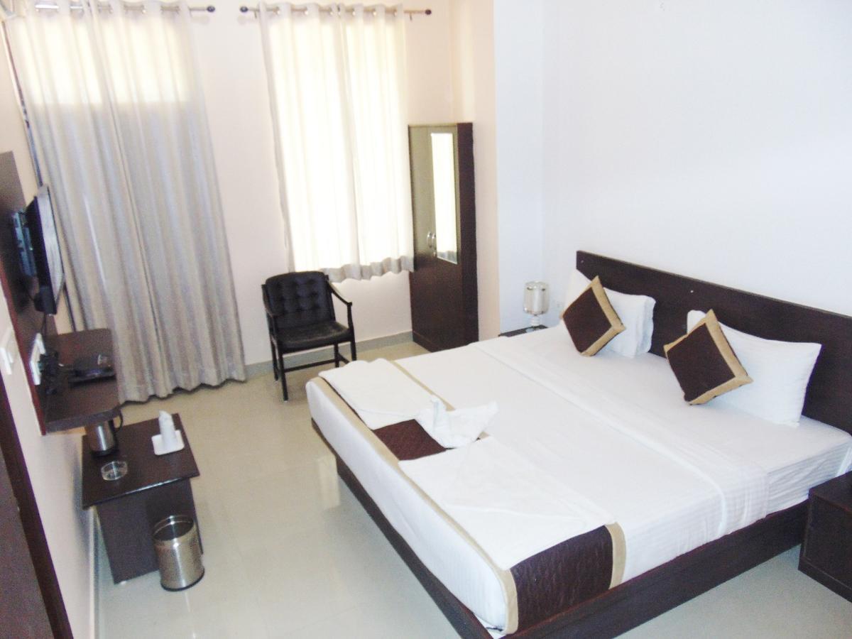 Makrana Raj Hotel Sikar Eksteriør bilde