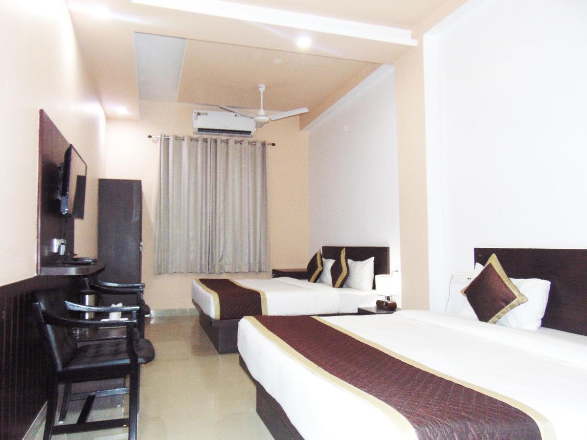 Makrana Raj Hotel Sikar Eksteriør bilde